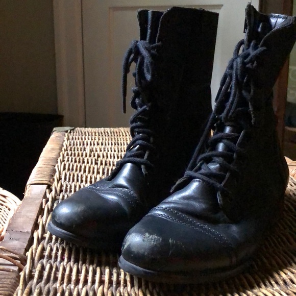Steve Madden Combat Boots - Picture 2 of 2
